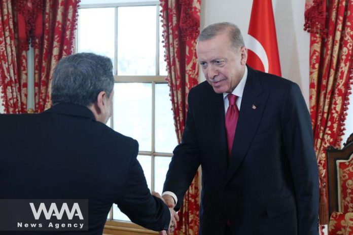 108258e3cd624841bba8a331ed8fa081