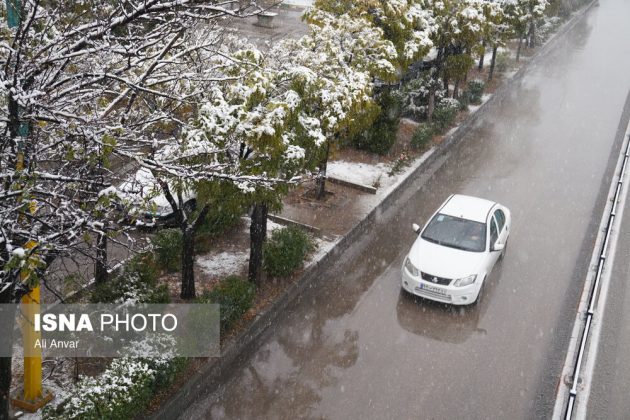 Different Iranian cities blanketed in snow