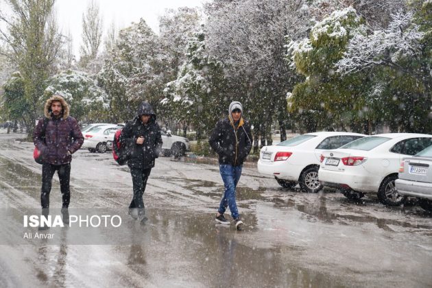 Different Iranian cities blanketed in snow