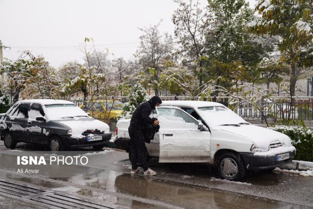 Different Iranian cities blanketed in snow