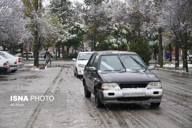 Different Iranian cities blanketed in snow