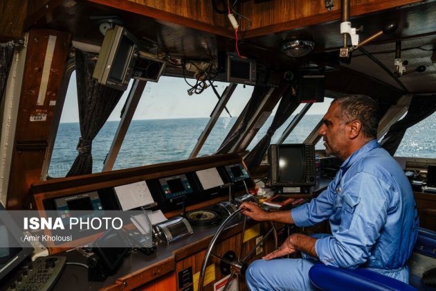 Iranian athletes visit Abu Musa Island in the Persian Gulf