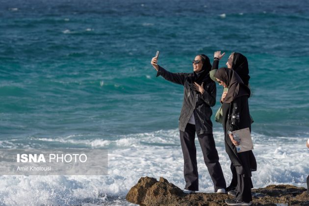 Iranian athletes visit Abu Musa Island in the Persian Gulf