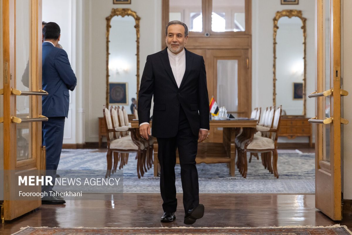 Iranian FM to visit France for talks on bilateral issues, regional crises, nuclear file 1 Abbas Araghchi