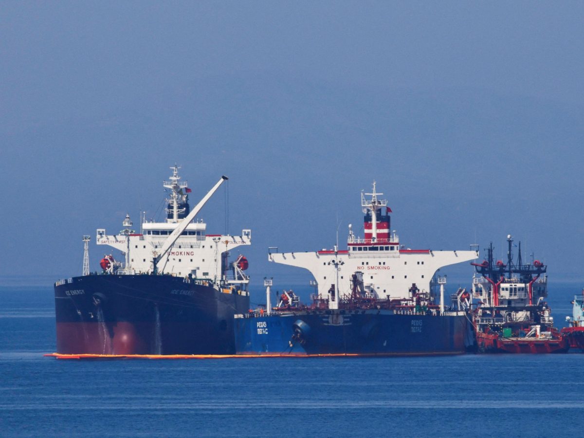 More Iranian oil being shipped to China via Indonesia: Reuters 1 Iran Oil