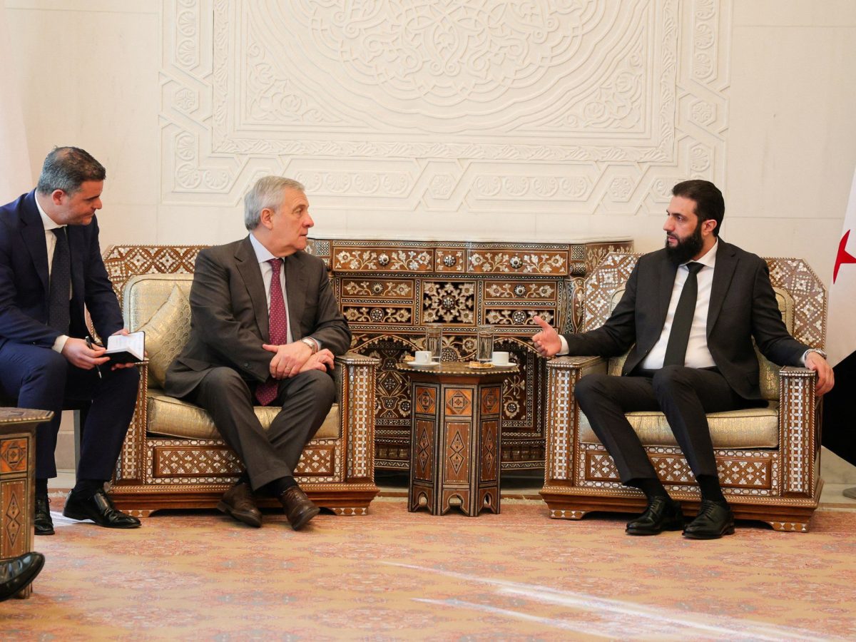 Italy FM calls for talks on relaxing Syria's sanctions