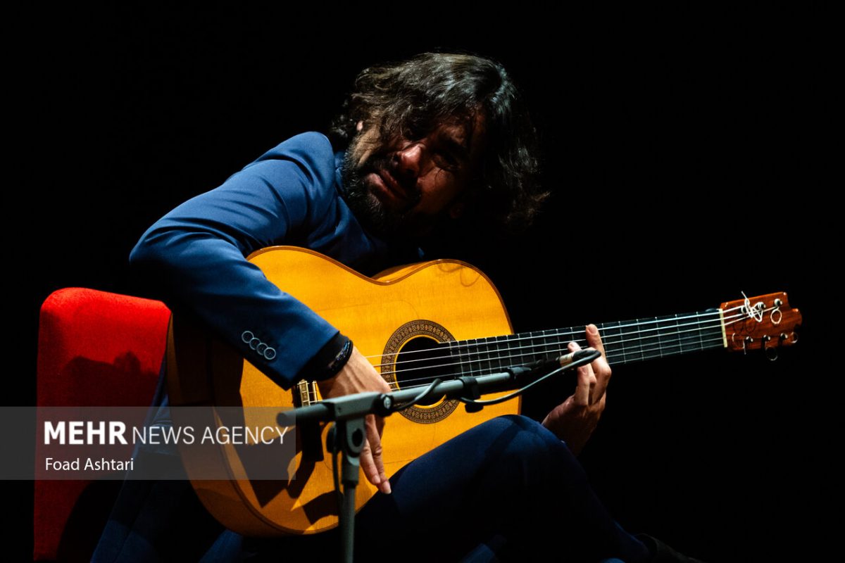 Spanish guitarist says amazed by Iranian audience's knowledge of flamenco
