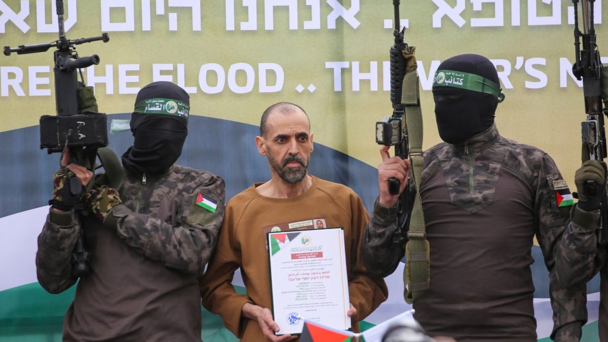 Hamas says committed to Gaza ceasefire accord, Israel not fulfilling its obligations