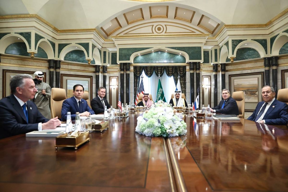 Russia-US talks begin in Saudi capital without traditional handshakes for press