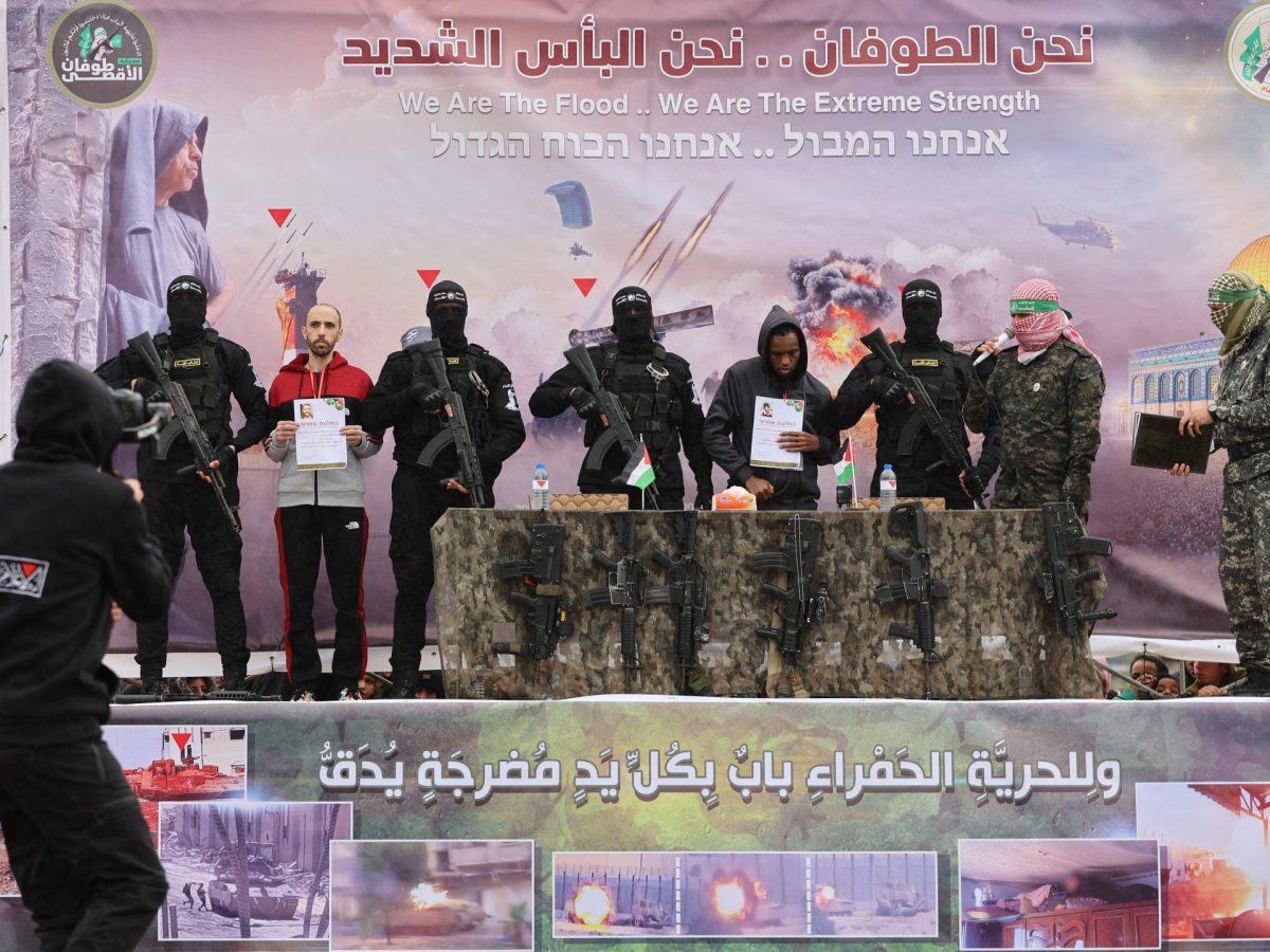 Hamas frees six Israeli captives in Gaza as part of ceasefire accord 1 Hamas frees six Israeli captives in Gaza as part of ceasefire accord