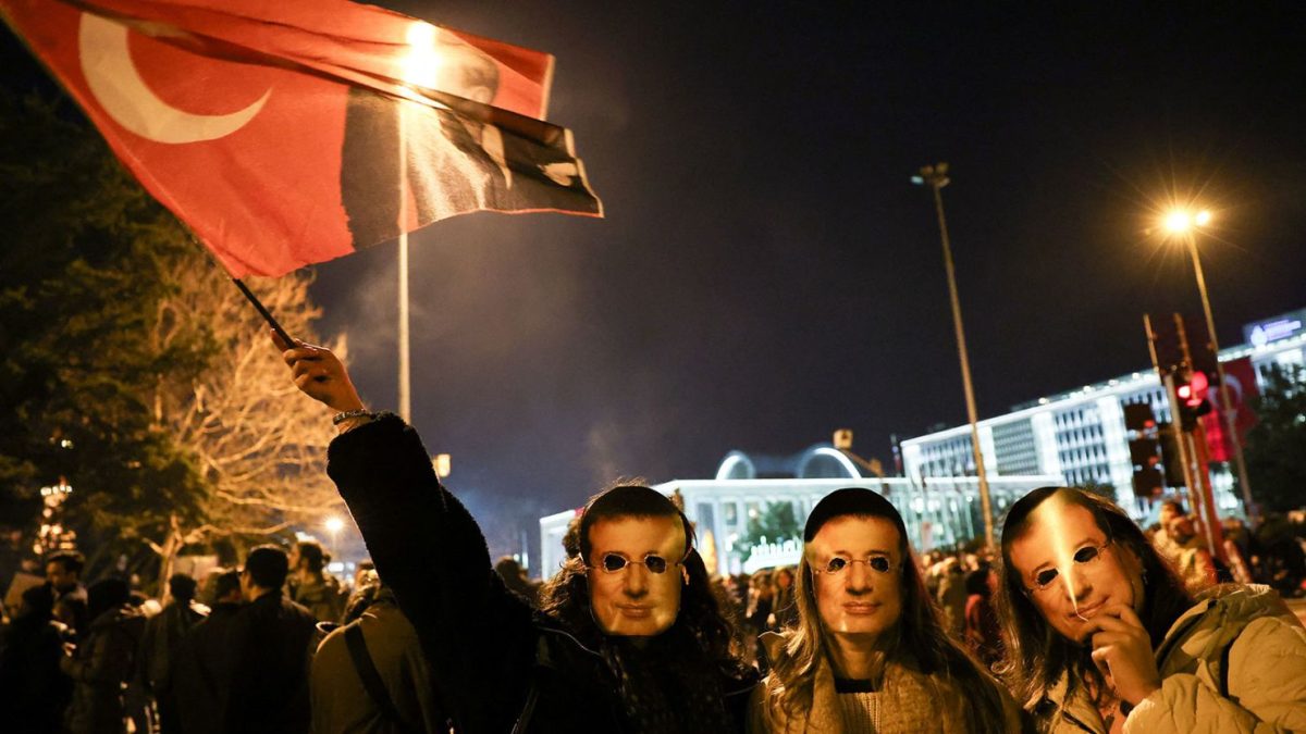 Thousands rally in Istanbul for 2nd night over mayor’s detention
