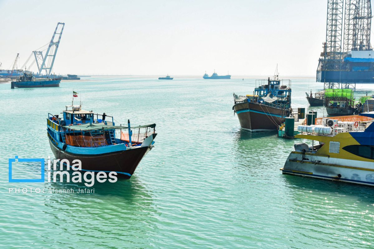 Iran's Bushehr Island emerges as top marine tourism destination during Nowruz 