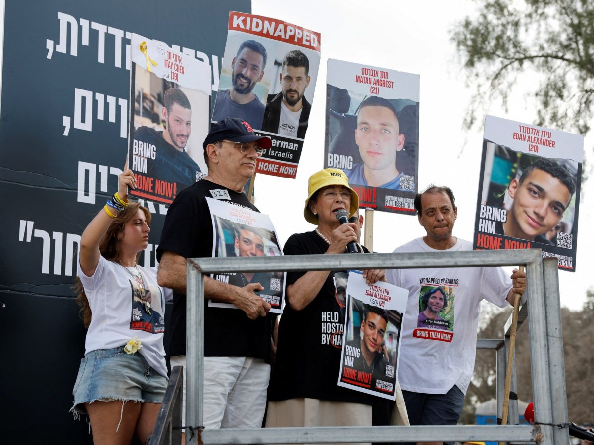 Hamas says ready to hand over Israeli American captive and four bodies 1 Hamas says ready to hand over Israeli American captive and four bodies