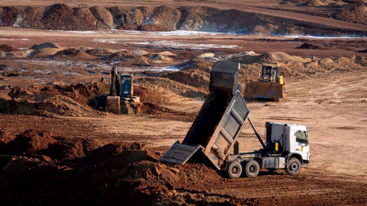 Ukraine investigating leaked U.S. minerals agreement: FT