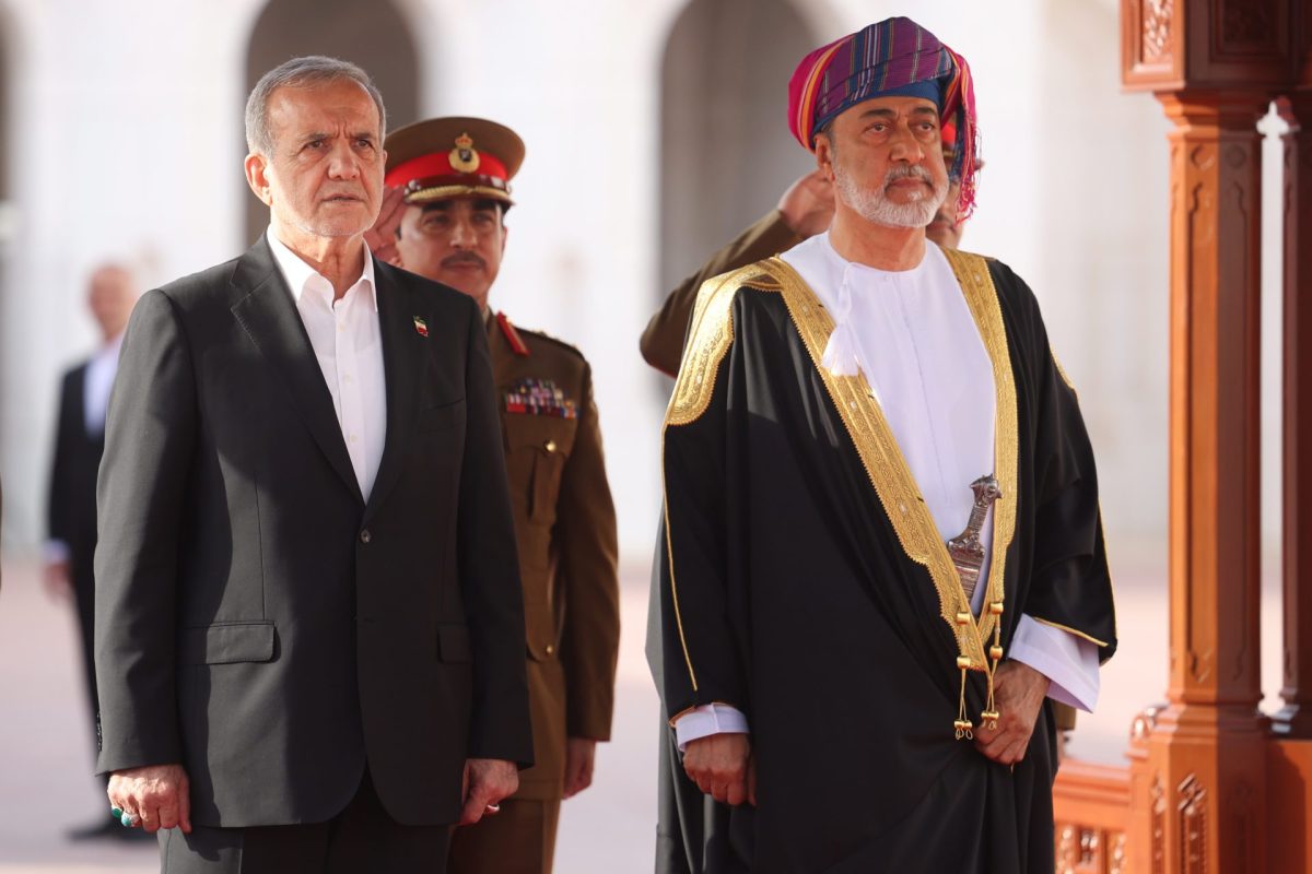 Pezeshkian: Iran Committed to Principle of "Development Alongside Oman" 1 Pezeshkian: Iran Committed to Principle of "Development Alongside Oman"
