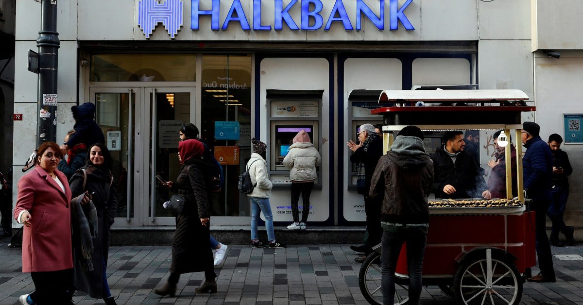 Turkey's Halkbank appeals Iran sanctions decision to US Supreme Court 1 Turkey's Halkbank appeals Iran sanctions decision to US Supreme Court