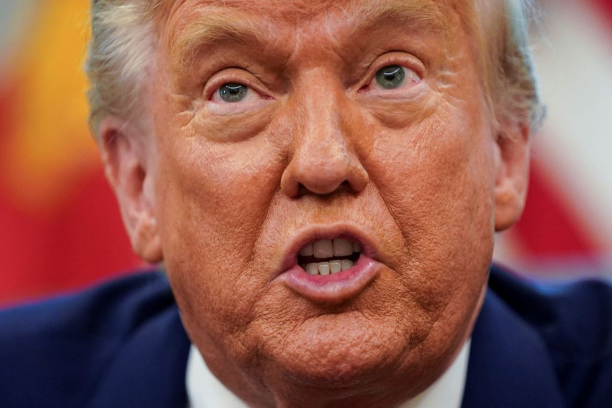 Trump expands travel ban, targets Syria, Palestine 1 Trump expands travel ban, targets Syria, Palestine