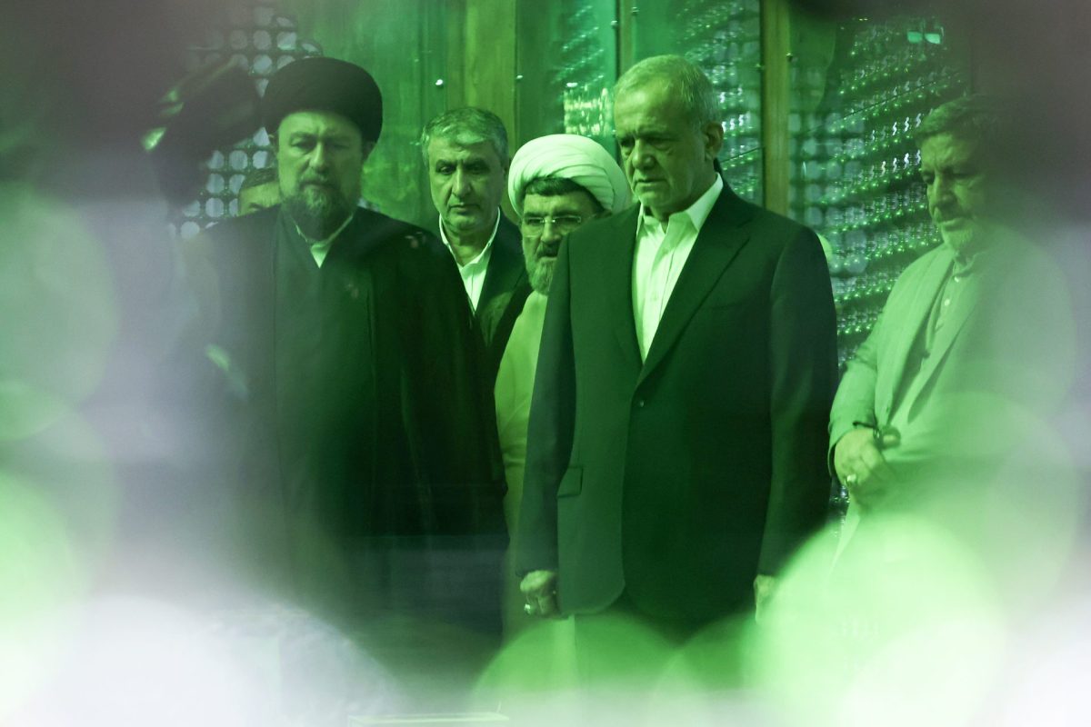 Iranian President Pezeshkian pays tribute to ‘Martyrs of Power’ 16 Iranian President Pezeshkian pays tribute to ‘Martyrs of Power’