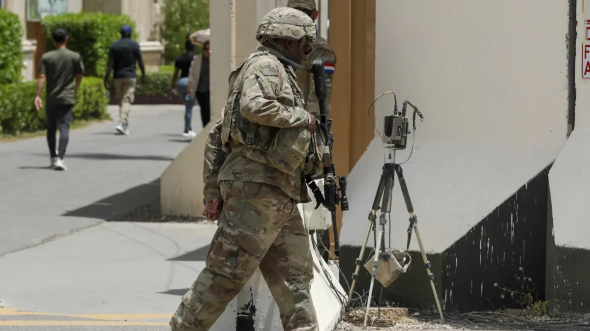 US soldiers begin withdrawal from key Iraqi bases 1 US soldiers begin withdrawal from key Iraqi bases