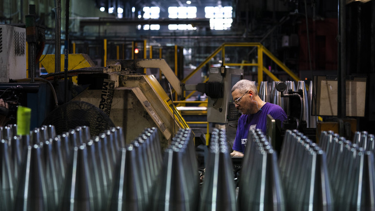 US can retake weapons destined for Ukraine: CNN