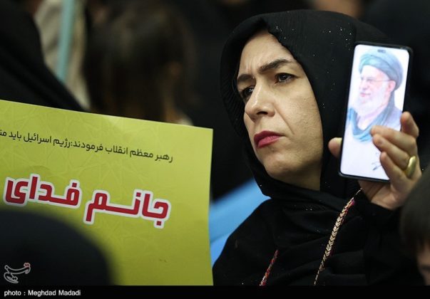 Iran holds Arbaeen ceremony honoring fallen defenders