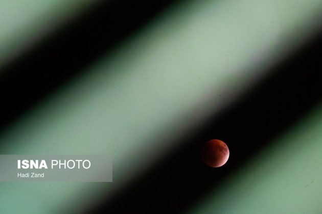 Iran witnesses longest lunar eclipse of century