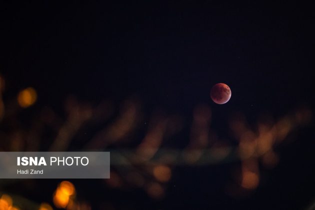 Iran witnesses longest lunar eclipse of century