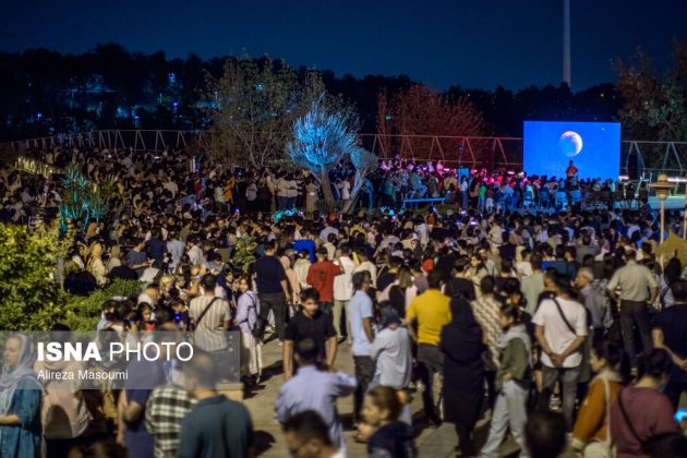 Iran witnesses longest lunar eclipse of century