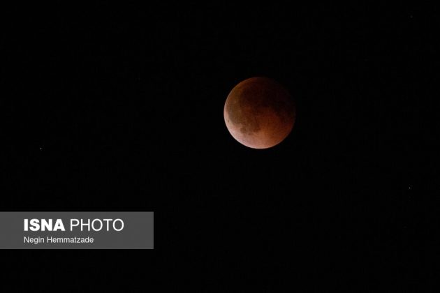 Iran witnesses longest lunar eclipse of century