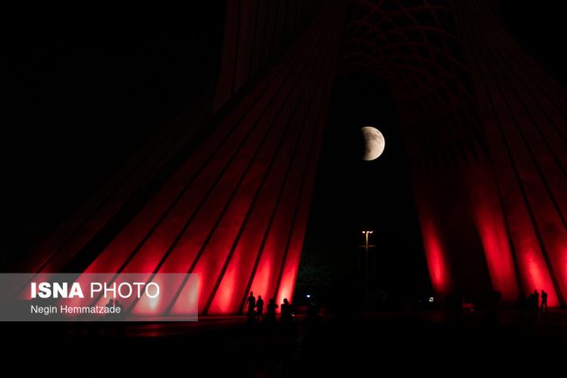 Iran witnesses longest lunar eclipse of century