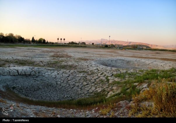 Once a shining jewel, Kermanshah’s Sarab-e Niloufar dries up amid mismanagement, drought