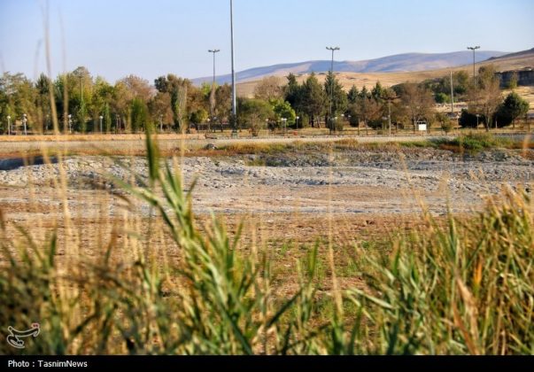 Once a shining jewel, Kermanshah’s Sarab-e Niloufar dries up amid mismanagement, drought