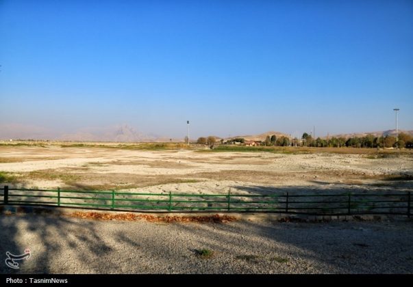Once a shining jewel, Kermanshah’s Sarab-e Niloufar dries up amid mismanagement, drought