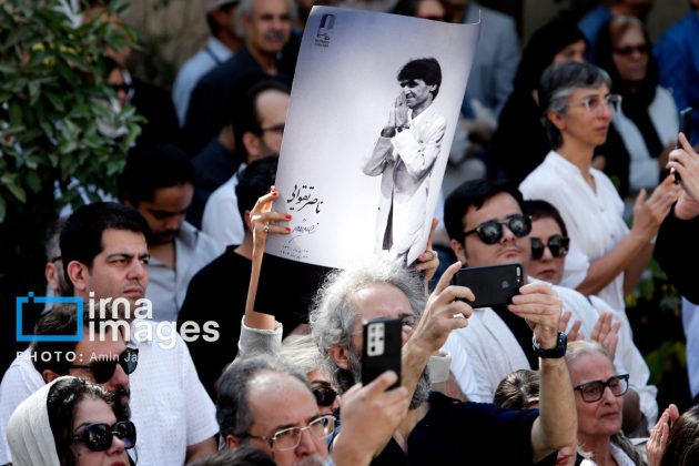 Widely acclaimed Iranian filmmaker Nasser Taghvai laid to rest in Tehran