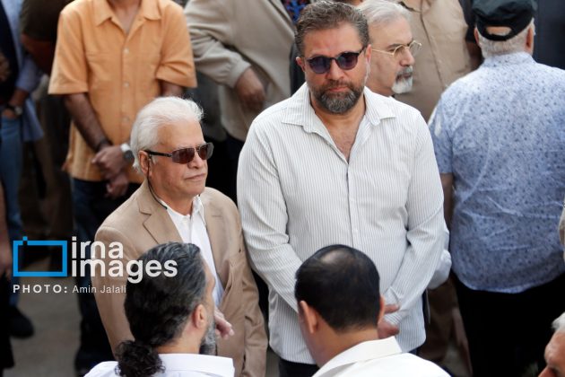 Widely acclaimed Iranian filmmaker Nasser Taghvai laid to rest in Tehran