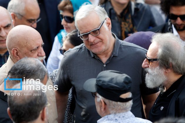 Widely acclaimed Iranian filmmaker Nasser Taghvai laid to rest in Tehran