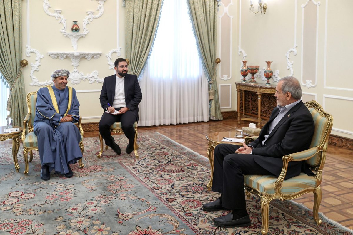 President Pezeshkian says Iran, Oman enduring allies through regional challenges