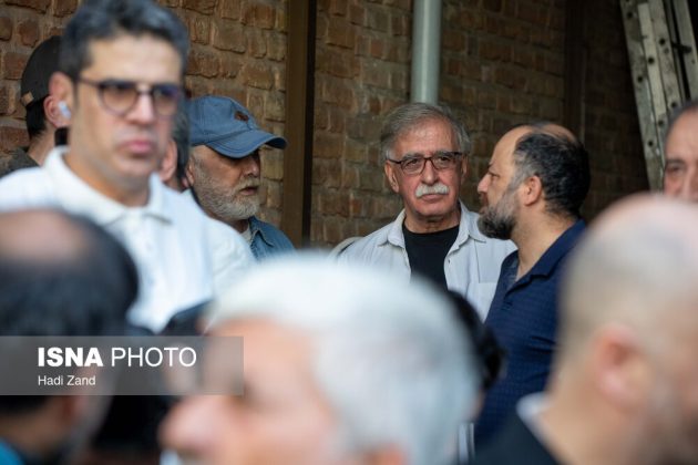 Widely acclaimed Iranian filmmaker Nasser Taghvai laid to rest in Tehran
