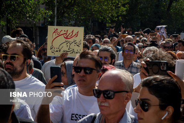 Widely acclaimed Iranian filmmaker Nasser Taghvai laid to rest in Tehran