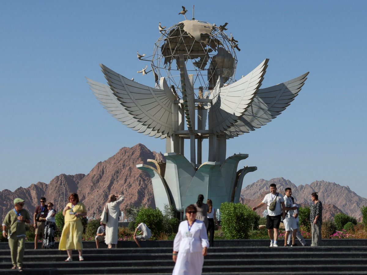 Three Qatari officials killed in car crash in Egypt