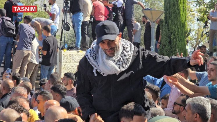 Tasnim exclusive images: Dozens of Palestinian prisoners freed from Israel’s Ofer prison as exchange begins