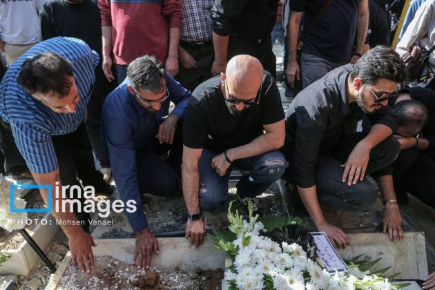 Funeral of Iranian dubbing artist Saeed Mozaffari held in Tehran