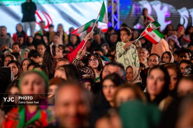 Tehran unveils “Kneeling Before Iran” monument at Enghelab Square