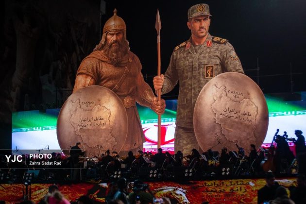 Tehran unveils “Kneeling Before Iran” monument at Enghelab Square