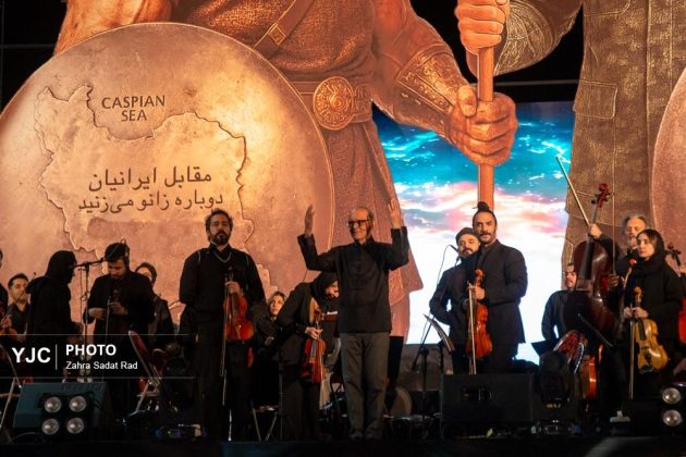 Tehran unveils “Kneeling Before Iran” monument at Enghelab Square