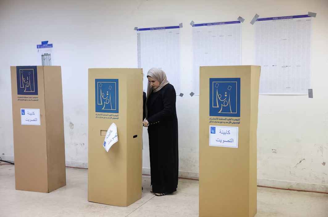 Iraqis vote in parliamentary election