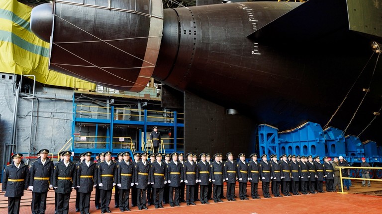 Russia unveils new nuclear submarine