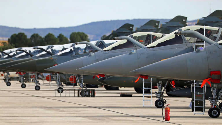 Russia slams France's warplanes deal with Ukraine as ‘fuelling’ the war 1 Russia slams France's warplanes deal with Ukraine as ‘fuelling’ the war