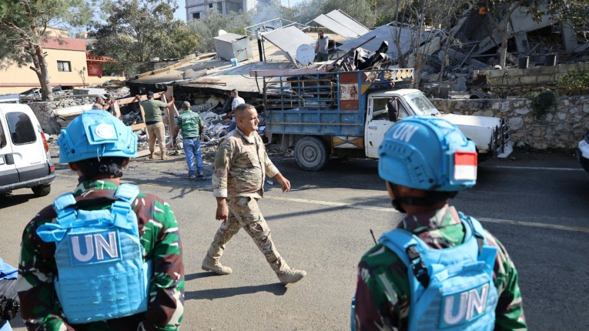 Israeli attacks kill 3 in Lebanon 1 Israeli attacks kill 3 in Lebanon