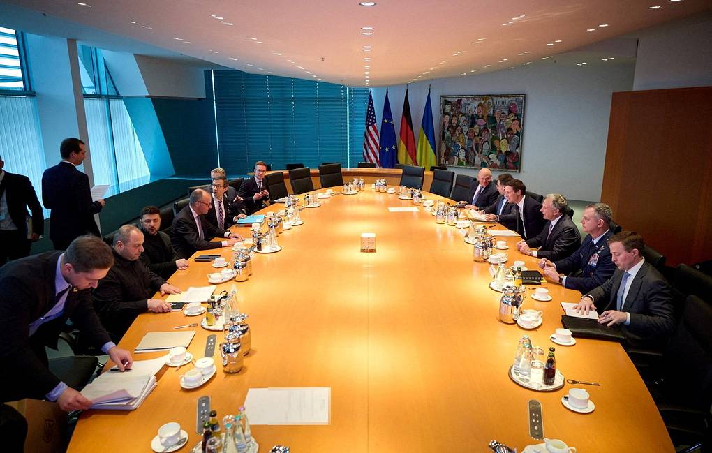 Ukraine ready to hold elections, renounce NATO aspirations: Bild